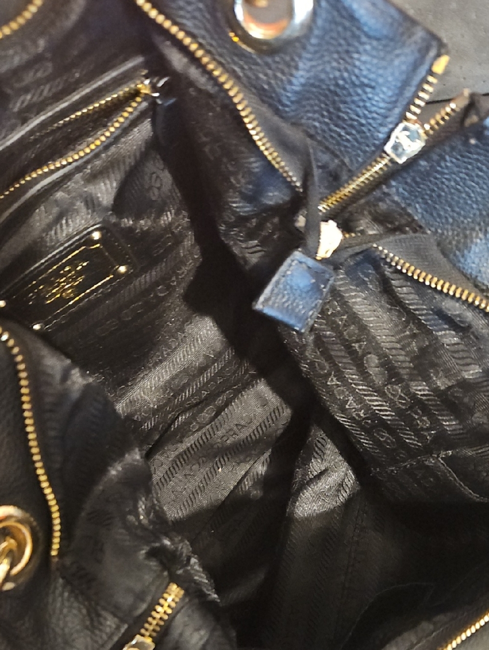 Prada Vitello Daino Extra Large Pebbled Leather Tote Bag - Picture 9 of 14